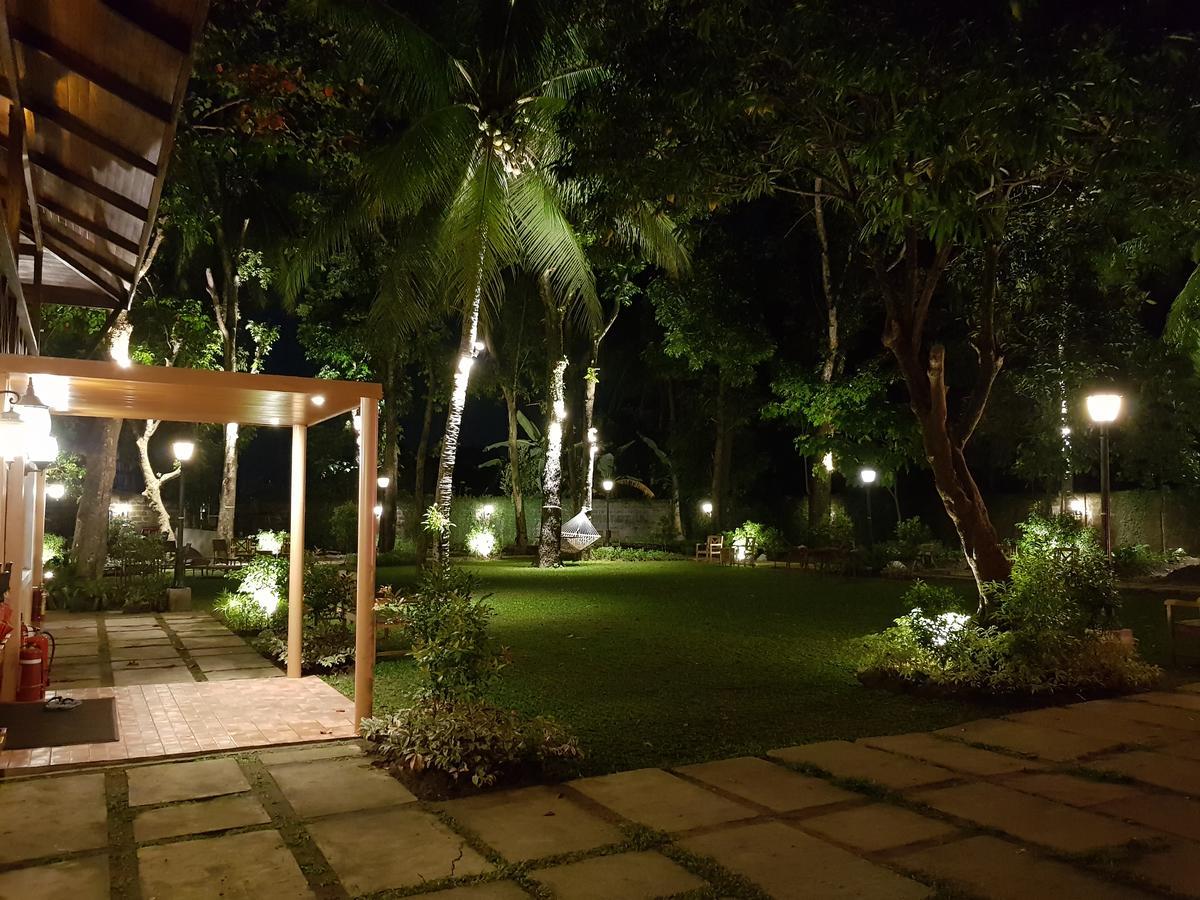Stay Amare Villa Maria 1 บาโคลอด ภายนอก รูปภาพ