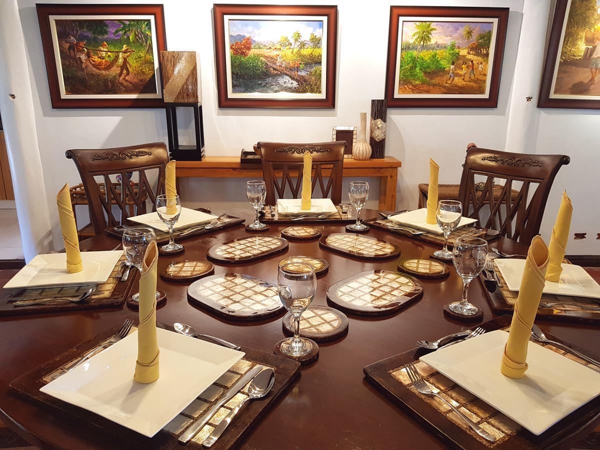 Stay Amare Villa Maria 1 บาโคลอด ภายนอก รูปภาพ